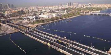 ദുബായി ഫ്‌ളോട്ടിങ് ബ്രിഡ്ജ് അടച്ചിടുന്നത് തുടരും