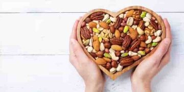 തലച്ചോറിന്റെ ആരോ​ഗ്യത്തിന് ദിവസവും ഈ നട്സ് കഴിക്കാം