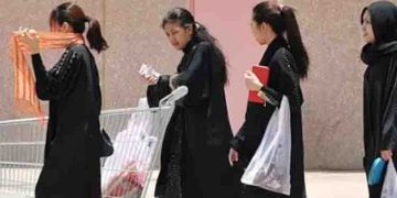 സൗദിയിൽ വീട്ടു ജോലിക്കാർക്ക് ആരോഗ്യ ഇൻഷുറൻസ് നിർബന്ധമാക്കുന്നു