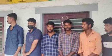 600 കിലോയിലധികം തൂക്കമുള്ള രണ്ട് കാട്ടുപോത്തുകളെ വെടിവച്ചുകൊന്ന് ഇറച്ചിയാക്കി വാനിൽ കടത്തി, അറസ്റ്റ്