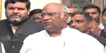 കർണാടകയിൽ മുഖ്യമന്ത്രിയെ ഹൈക്കമാൻഡ് തീരുമാനിക്കുമെന്ന് മല്ലികാർജുൻ ഖാർഗെ