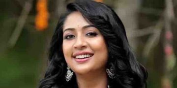 അഭിമുഖത്തില്‍ ജന്മനാടായ ‘മുതുകുളത്തെ’ അപമാനിച്ചു; നവ്യ നായര്‍ക്കെതിരെ സോഷ്യല്‍ മീഡിയ പ്രതിഷേധം