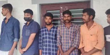 കാട്ടുപോത്തുകളെ കൊന്ന് ഇറച്ചി കടത്തിയ സംഭവം; ആറുപേർ പിടിയിൽ