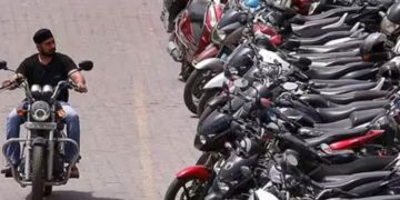 അനധികൃത ടൂവീലര്‍ വില്‍പ്പന തകൃതി, ആശങ്കയില്‍ ഡീലര്‍മാര്‍ !