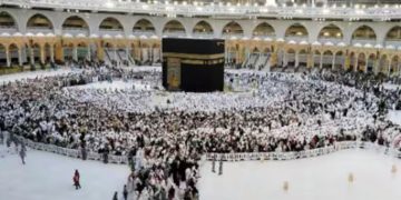 ഉംറ നിര്‍വഹിക്കുന്നതിനിടെ ഹൃദയാഘാതം; ഇന്ത്യക്കാരന്റെ ജീവൻ രക്ഷിച്ച് റെഡ് ക്രസന്റ് സംഘം