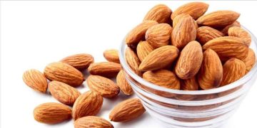 ദിവസവും ഒരു പിടി ബദാം കഴിക്കണമെന്നു പറയുന്നതിന്റെ അഞ്ച് കാരണങ്ങള്‍