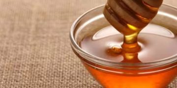 എന്തുകൊണ്ട് പഞ്ചസാരയ്ക്ക് പകരം തേൻ ഉപയോഗിക്കണം?