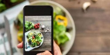 ഭക്ഷണത്തിന്റെ ചിത്രങ്ങൾ നോക്കിയിരുന്നാൽ വിശപ്പ് കൂടുമോ കുറയുമോ?; ഗവേഷകർ പറയുന്നത് ഇതാണ്