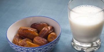 ഈന്തപ്പഴം പാലിൽ കുതിർത്ത് കഴിക്കണമെന്ന് പറയുന്നതിന്റെ കാരണം