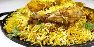 ബിരിയാണി കടം നല്‍കിയില്ല ; തൃപ്രയാറില്‍ മൂന്നംഗ സംഘം റസ്റ്റോറന്റ് ആക്രമിച്ചു