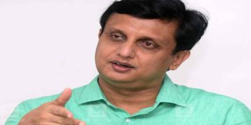 ചെയ്യാത്ത ജോലിക്ക് കൂലി അഞ്ച് ലക്ഷം രൂപ ; പൊതുമരാമത്ത് വകുപ്പ് ഉദ്യോഗസ്ഥർക്ക് സസ്പെൻഷൻ