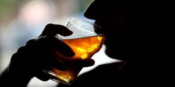 തമിഴ്നാട്ടിൽ വിഷമദ്യ ദുരന്തം ; മൂന്ന് മരണം