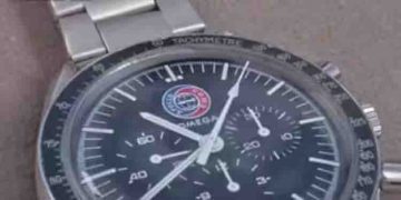 മരിച്ചുപോയ സഹോദരന്റെ വിന്റേജ് വാച്ചിന്റെ യഥാർത്ഥ വിലയറിഞ്ഞ് ഞെട്ടി സഹോദരനും കുടുംബവും