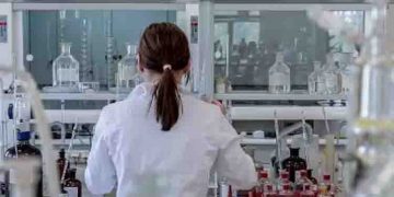 ക്ലീനിം​ഗ് ജോലിക്കെത്തിയ ആൾ ഒരു സ്വിച്ച് ഓഫ് ചെയ്തു, ഉണ്ടായത് എട്ടുകോടിയുടെ നഷ്ടം, കേസ്