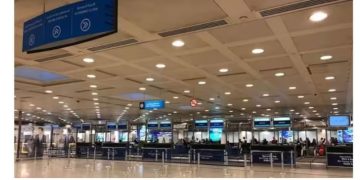 അനധികൃതമായി എത്തിയ പ്രവാസി നാടുകടത്തല്‍ നടപടികള്‍ക്കിടെ രക്ഷപ്പെട്ടു