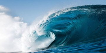 ഉയർന്ന തിരമാല ; ജാഗ്രത നിർദേശം