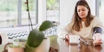 ഉയര്‍ന്ന രക്തസമ്മര്‍ദ്ദം നിയന്ത്രിക്കാന്‍ സഹായിക്കും പതിവായി കഴിക്കുന്ന ഈ പത്ത് ഭക്ഷണങ്ങള്‍…