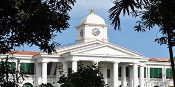 കേരളത്തിൽ ഐഎഎസ് തലപ്പത്ത് വൻ അഴിച്ചുപണി