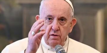 ഉദര ശസ്ത്രക്രിയ പൂര്‍ണം, പ്രാര്‍ത്ഥനാ സഹായം ആവശ്യപ്പെട്ട് ഫ്രാന്‍സിസ് മാര്‍പ്പാപ്പ