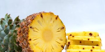 പ്രമേഹരോഗികൾക്ക് പൈനാപ്പിൾ കഴിക്കാമോ? അറിയാം