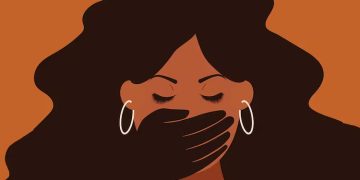 ചികിത്സയ്ക്കെത്തിയ യുവതിക്കുനേരെ ലൈംഗികാതിക്രമം; വ്യാജ ഡോക്ടറെ ഭർത്താവ് പിടികൂടി