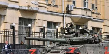 വാഗ്നർ സൈന്യം മോസ്കോയെ ലക്ഷ്യമിട്ട് നീങ്ങുന്നതായി റിപ്പോർട്ടുകൾ