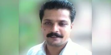 കോഴിക്കോട് ഷട്ടിൽ കളിക്കുന്നതിനിടെ യുവാവ് കുഴഞ്ഞു വീണ് മരിച്ചു