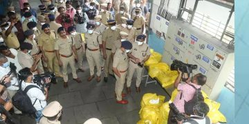 ആലുവയിൽ 41 കിലോ കഞ്ചാവും മയക്കുമരുന്നും കൂട്ടിയിട്ട് കത്തിച്ചു