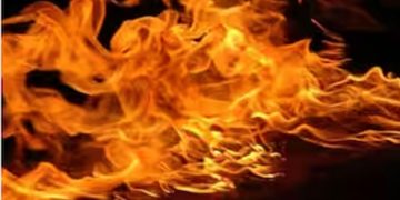 കാറുകളിലെ തീപിടിത്തം; ഈ അഞ്ച് വസ്തുക്കള്‍ സൂക്ഷിക്കരുത്, കനത്ത ചൂടില്‍ മുന്നറിയിപ്പുമായി സൗദി അധികൃതര്‍