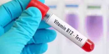 വിറ്റാമിന്‍ ബി 12ന്റെ കുറവ് ; ശരീരം കാണിക്കുന്ന ആദ്യ ലക്ഷണങ്ങൾ