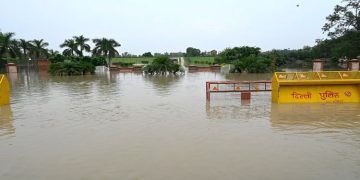 ഡൽഹിയിൽ വെള്ളക്കെട്ടിൽ വീണ് മൂന്ന് കുട്ടികള്‍ക്ക് ദാരുണാന്ത്യം