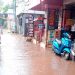 ഓടയിലെ മണ്ണ് നീക്കിയില്ല; റോഡിൽ വെള്ളക്കെട്ട് രൂക്ഷം