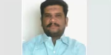 നാട്ടിലേക്ക് മടങ്ങുന്നതിനിടെ പ്രവാസി മലയാളി കുഴഞ്ഞുവീണു മരിച്ചു