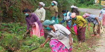 കേരള മോഡൽ ; തൊഴിലുറപ്പ് പദ്ധതിയിൽ രാജ്യത്തിനാകെ മാതൃകകായി കേരളം