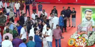 സിദ്ദിഖിന്റെ പൊതുദര്‍ശനം ആരംഭിച്ചു; അന്ത്യാജ്ഞലിയര്‍പ്പിച്ച് പ്രമുഖര്‍