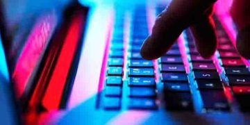 ‘ഓണ്‍ലൈന്‍ തട്ടിപ്പിന് ഇരയായെങ്കിൽ പരിഭ്രാന്തി വേണ്ട’; വേഗത്തിൽ അറിയിച്ചാൽ പണം തിരിച്ചെടുക്കാമെന്ന് പൊലീസ്