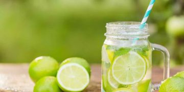 രാവിലെ അല്‍പം നാരങ്ങ വെള്ളം കുടിച്ചാല്‍ ഗുണങ്ങള്‍ പലത്