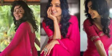 പിങ്ക് സാരിയില്‍ തിളങ്ങി മഞ്ജു വാര്യര്‍; ഏജ് ഇന്‍ റിവേഴ്സ് ഗിയറെന്ന് കമന്‍റുകള്‍…