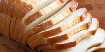 ഇന്ത്യൻ വംശജരായ സ്ത്രീകൾക്ക് റേഡിയോആക്ടിവ് റൊട്ടി; അന്വേഷണം വേണമെന്ന് യുകെ പാർലമെന്റംഗം