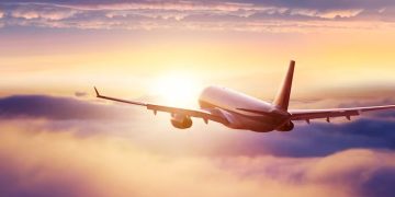 ബ്രിട്ടനിൽ വിമാന സർവീസ് മുടങ്ങി; റദ്ദാക്കിയത് നൂറുകണക്കിന് വിമാനങ്ങൾ