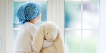 രക്താർബുദം : കുട്ടികളിലെ ഈ ലക്ഷണങ്ങൾ അവഗണിക്കരുത്