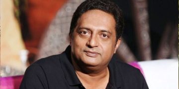 ഹിന്ദു വിരുദ്ധ പരാമർശത്തിൽ പ്രകാശ് രാജിനെതിരെ കർണാടകയിൽ പ്രതിഷേധം