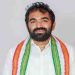 അകത്ത് പായസവിതരണം; പുറത്ത് കൈതോലപ്പായ ഉയര്ത്തി ചാണ്ടി ഉമ്മന്റെ വീട്ടില് ആഘോഷം
