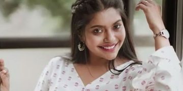 നായിക, ക്യാരക്ടർ റോൾ എന്നിങ്ങനെ വേർതിരിവില്ല! കഥാപാത്രങ്ങളെ തിരഞ്ഞെടുക്കുന്നത് ഇങ്ങനെ; ശ്രുതി ജയൻ