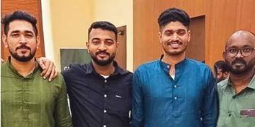 അവസാനയാത്രയ്ക്ക് മുമ്പ് നാലുപേരും ഒറ്റ ഫ്രെയിമില്‍; നൊമ്പരമായി പ്രവാസി മലയാളികള്‍