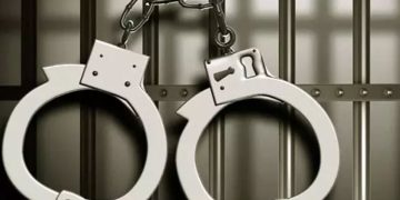 രഹസ്യബന്ധം വെളിപ്പെടുത്തുമെന്ന ഭയം; 8 വയസുകാരനെ കൊന്ന് കുഴിച്ചിട്ട അമ്മയും അമ്മാവനും അറസ്റ്റിൽ