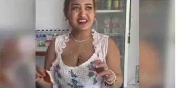 പന്നിയിറച്ച് കഴിക്കും മുമ്പ് ഇസ്ലാമിക പ്രാർഥന ഉരുവിട്ടു, ടിക് ടോക്കിൽ പ്രചരിപ്പിച്ചു; യുവതിക്ക് ജയിലും പിഴയും