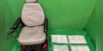 51 കാരന്‍റെ വീല്‍ച്ചെയറില്‍ കണ്ടെത്തിയത് 12 കോടി വിലയുള്ള 11 കിലോ കൊക്കെയ്ൻ