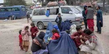 അനധികൃത കുടിയേറ്റക്കാരോട് മടങ്ങിപ്പോകാന്‍ പാകിസ്താൻ, അഫ്ഗാൻ അതിർത്തിയിൽ ജനപ്രവാഹം