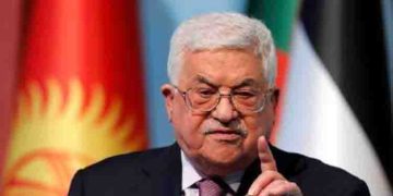 വടക്കൻ ​ഗാസയിൽ നിന്ന് 24 മണിക്കൂറിനകം ഒഴിഞ്ഞു പോകണമെന്ന ഇസ്രയേലിന്റെ അന്ത്യശാസനം പിൻവലിക്കണം; പലസ്തീൻ പ്രസിഡന്റ് മഹമ്മൂദ് അബ്ബാസ്